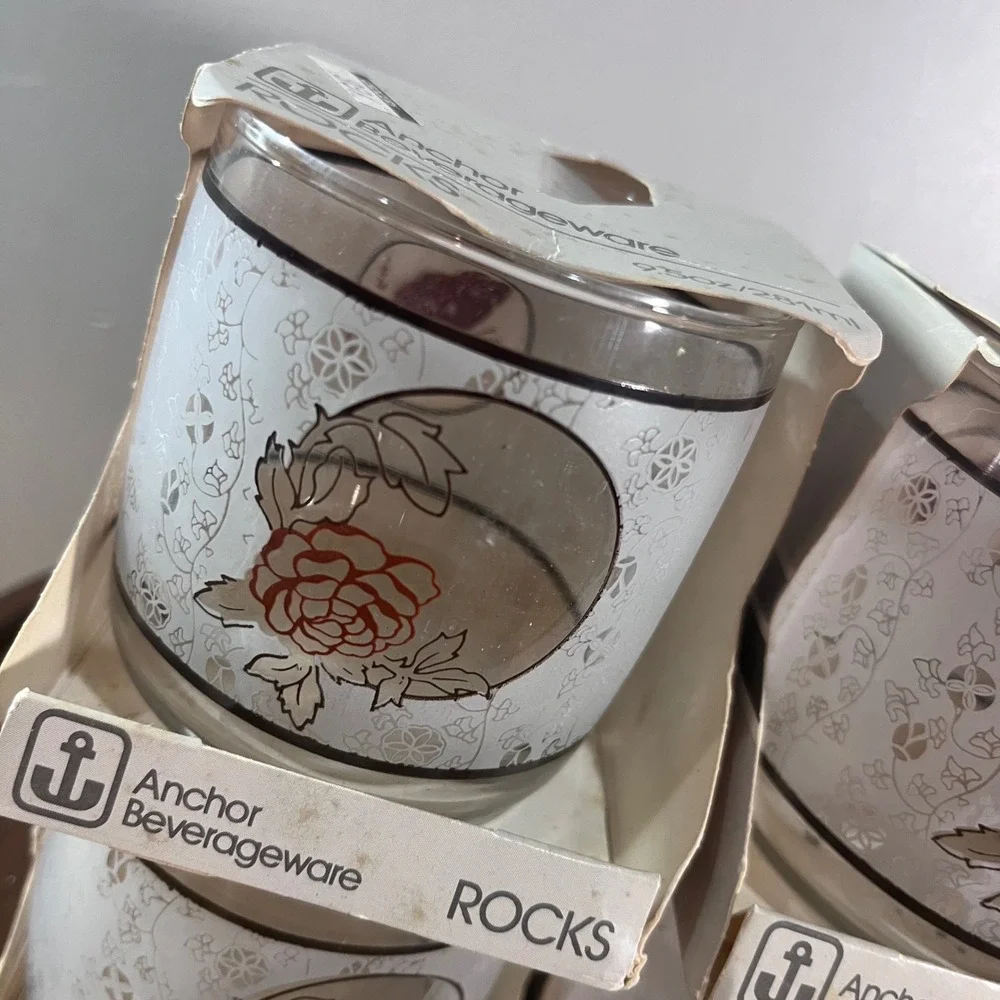 Anchor Hocking Plaza Rocks Glasses Set of 4 Vtg White Silver Rose Butterfly 9.5z